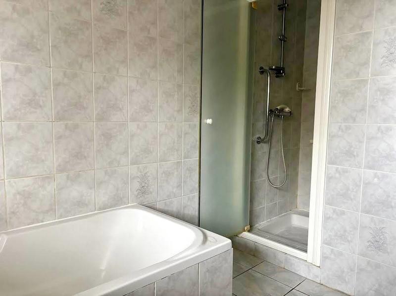 Maison - 185 m² - 8 pièces