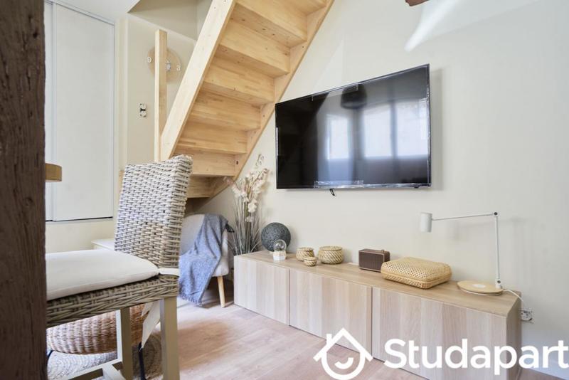 Chambre - 9 m² - 1 pièce