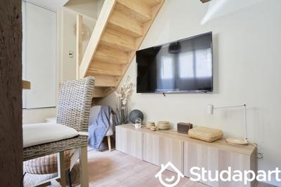 Chambre - 9 m² - 1 pièce