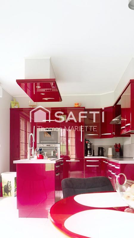 Villa - 255 m² - 9 pièces