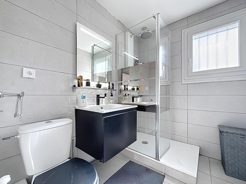 Maison - 83 m² - 4 pièces