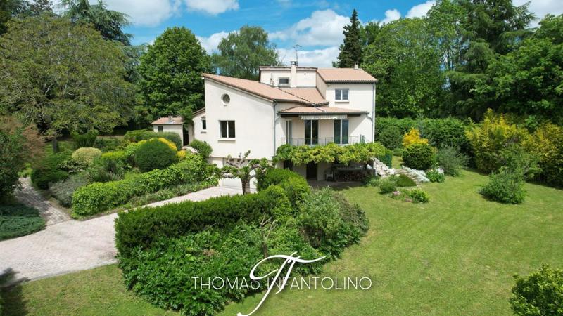 Maison - 160 m² - 6 pièces