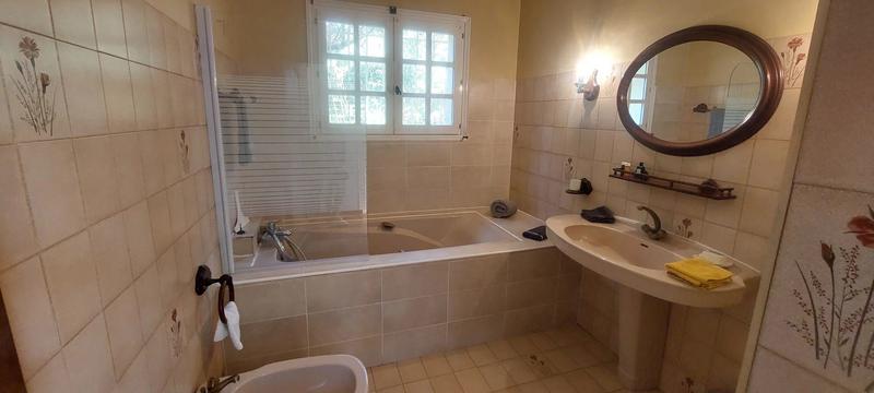 Villa - 205 m² - 10 pièces