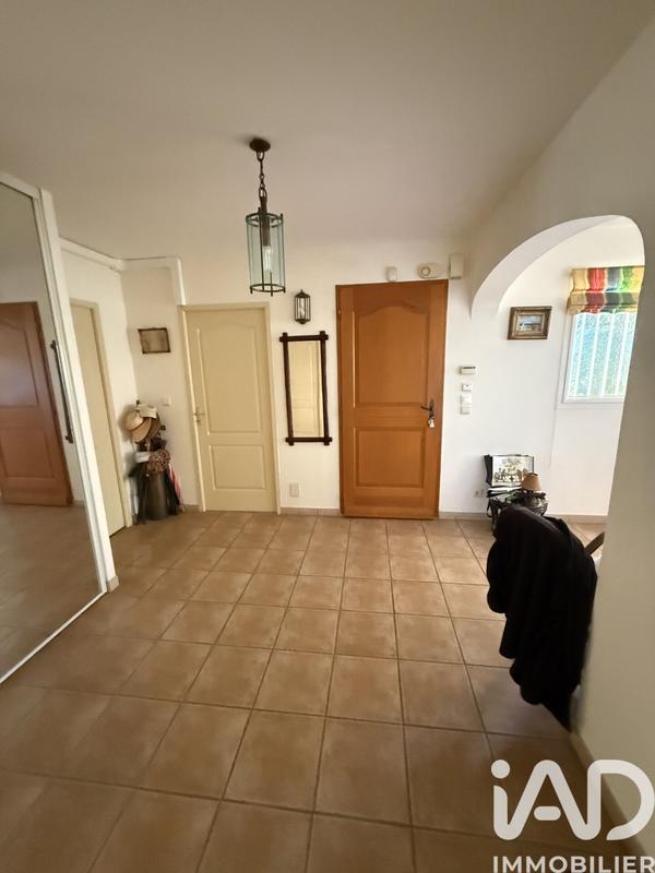 Maison - 251 m² - 8 pièces
