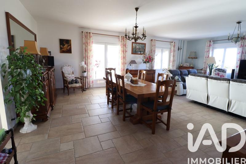 Maison - 142 m² - 5 pièces