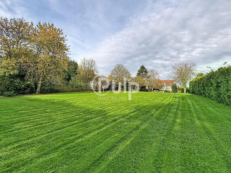 Pavillon - 207 m² - 12 pièces