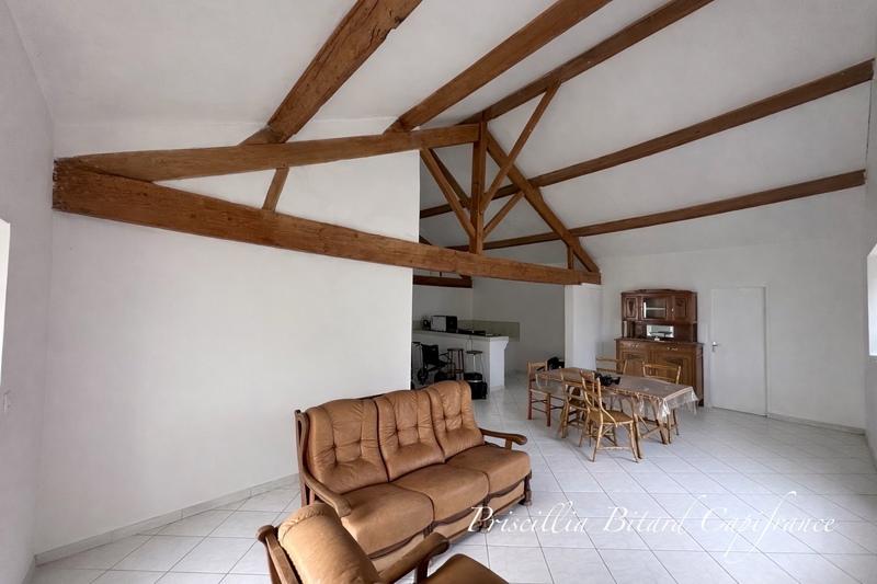 Maison - 231 m² - 8 pièces