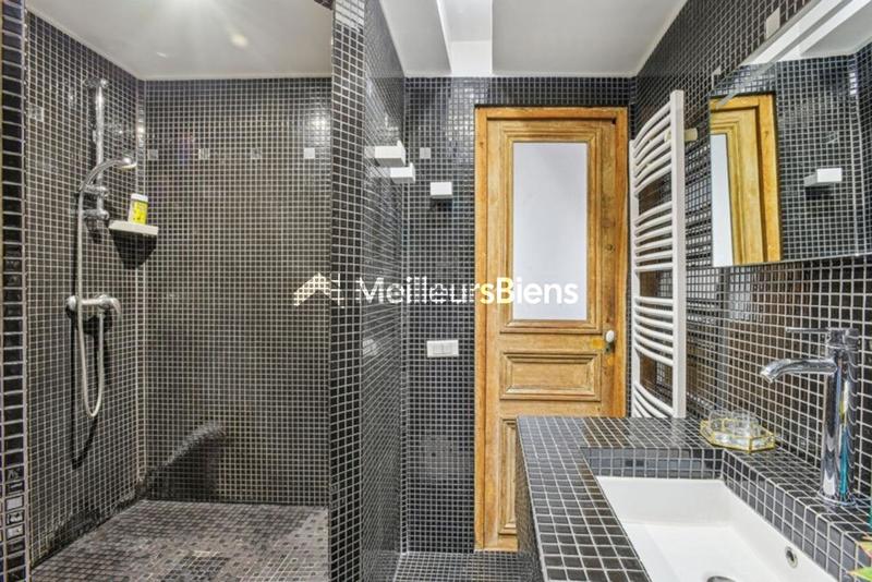 Appartement bourgeois - 64 m² - 4 pièces