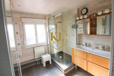 Appartement - 86 m² - 5 pièces