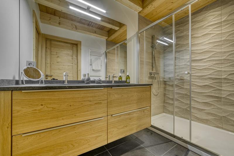 Châlet - 230 m² - 6 pièces