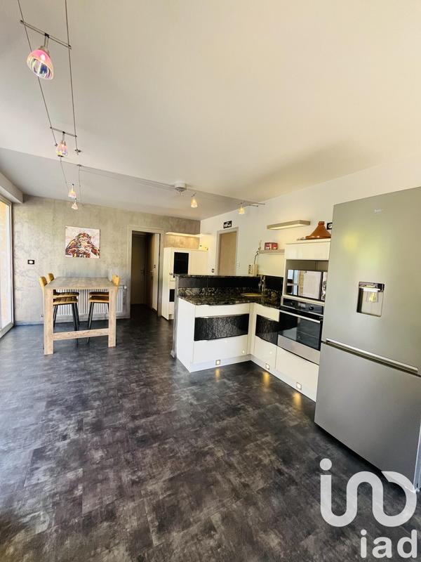 Maison - 200 m² - 5 pièces