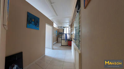 Bureau - 106 m² - 5 pièces