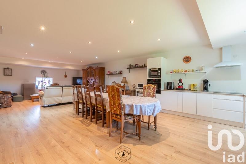 Maison - 340 m² - 13 pièces