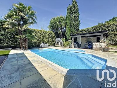 Maison de maîtres - 220 m² - 7 pièces