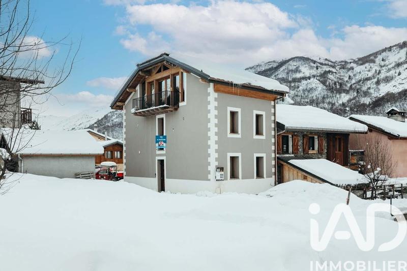 Maison - 135 m² - 6 pièces