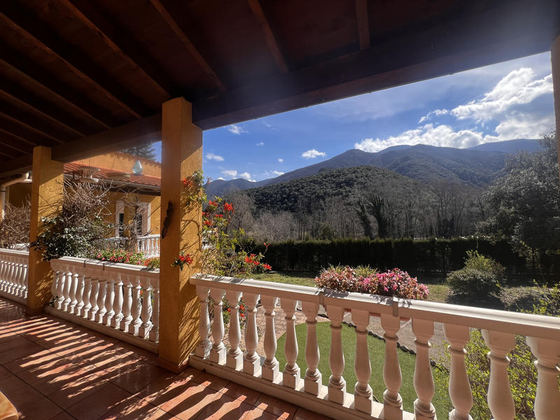 Maison - 310 m² - 5 pièces