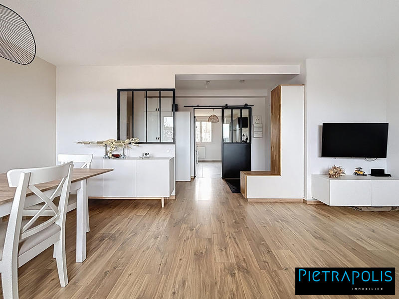 Appartement - 80 m² - 3 pièces