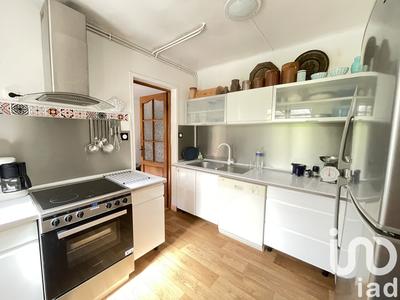 Maison - 99 m² - 5 pièces