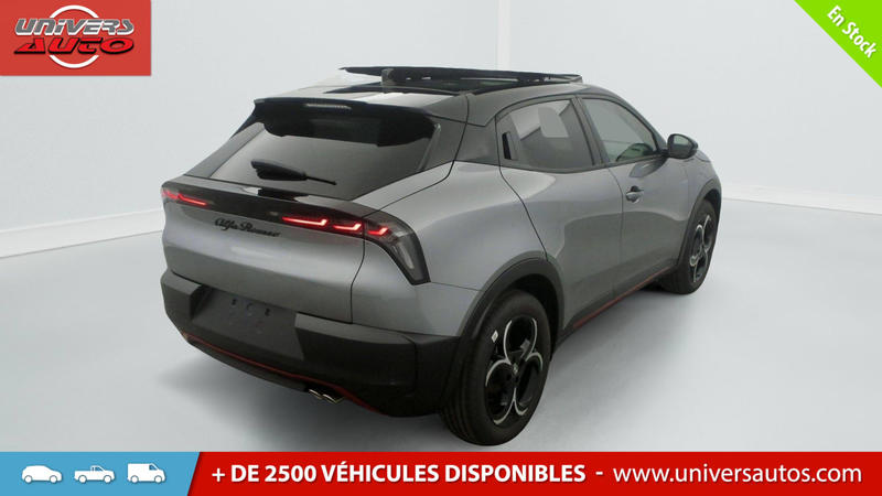 Alfa Romeo Junior 1.2 Ibrida 145 ch eDCT6 Speciale