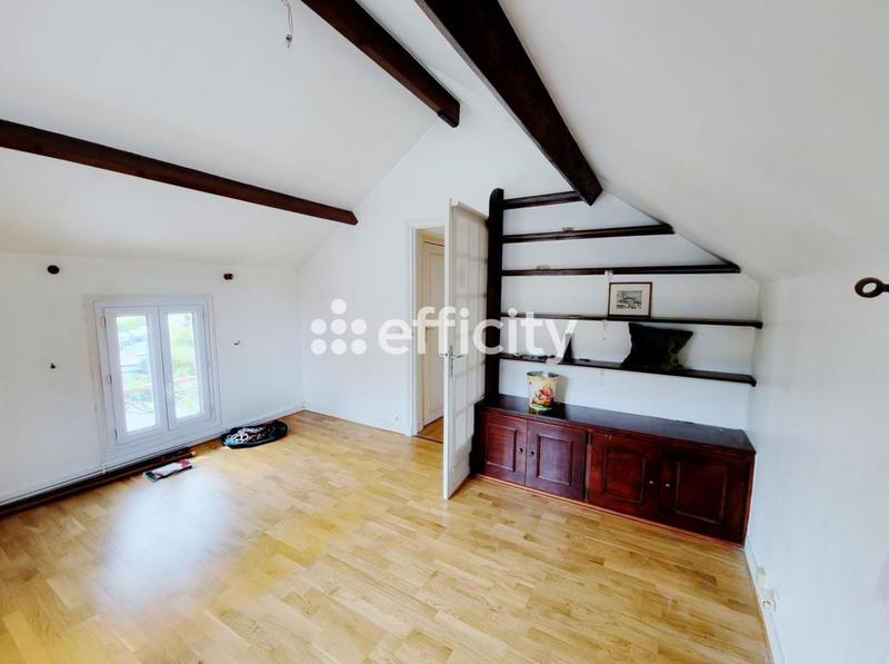 Maison - 135 m² - 6 pièces