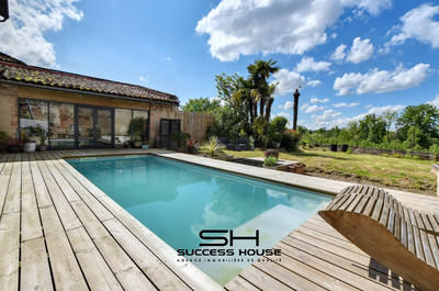 Maison - 293 m² - 7 pièces