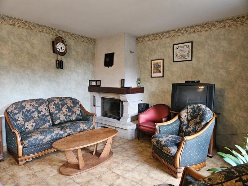 Maison - 138 m² - 9 pièces