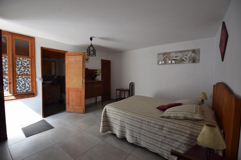 Propriété - 660 m² - 22 pièces