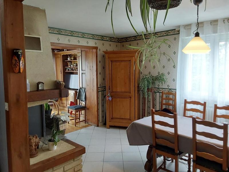 Maison - 92 m² - 5 pièces