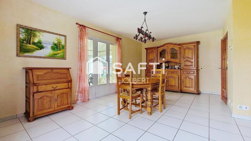 Maison - 99 m² - 5 pièces