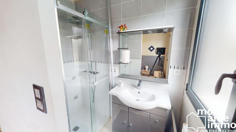 Maison contemporaine - 392 m² - 9 pièces