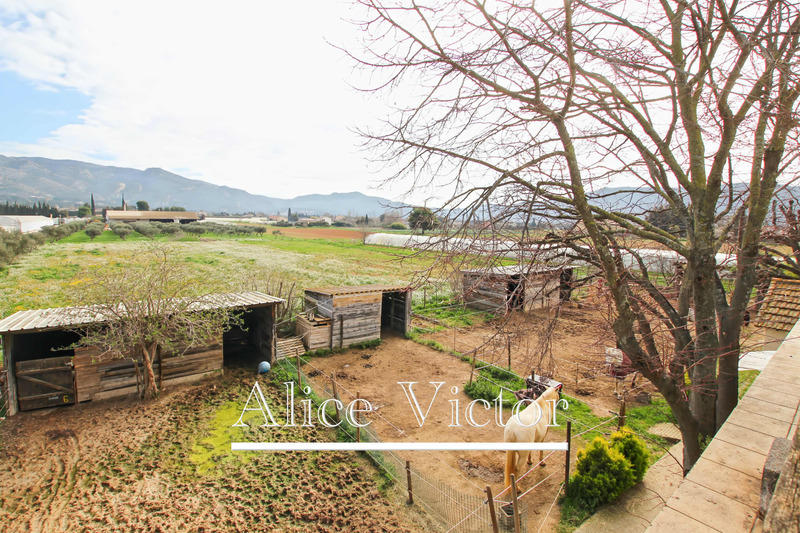 Maison - 355 m² - 12 pièces