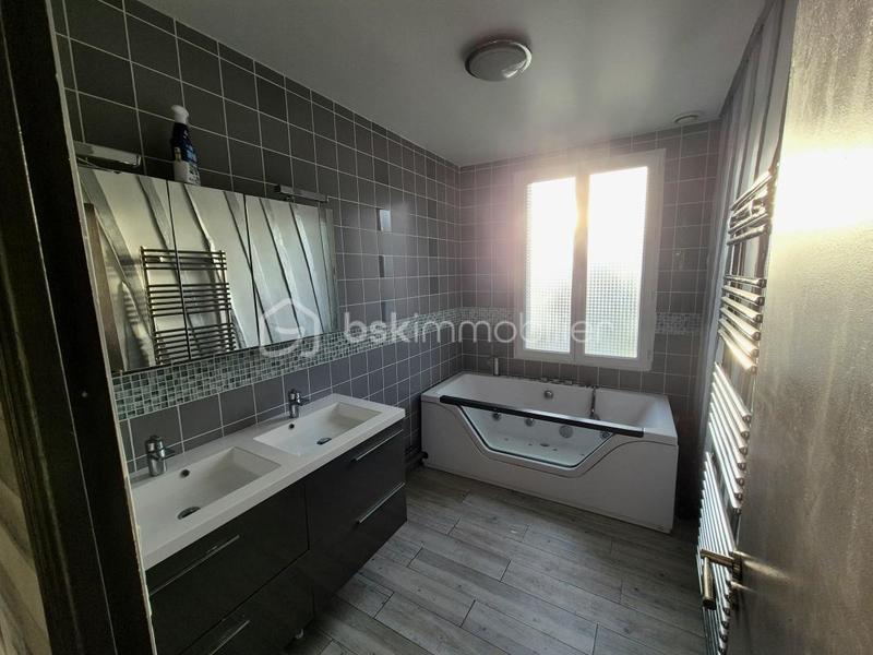 Immeuble - 385 m² - 11 pièces