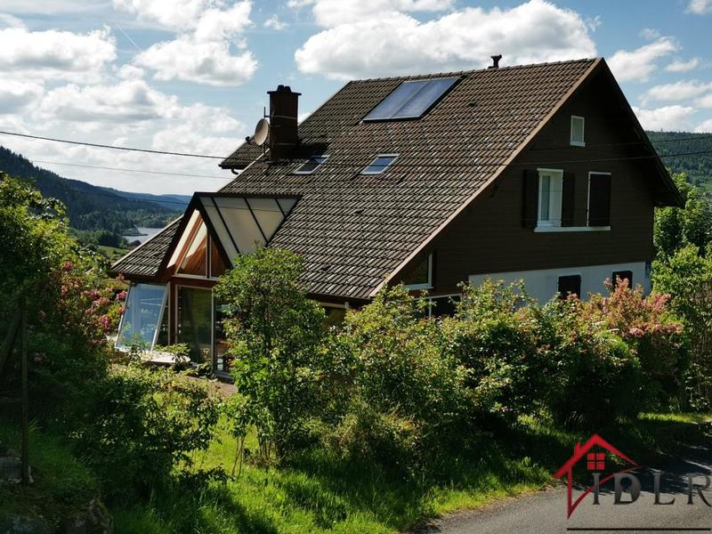 Maison - 200 m² - 7 pièces