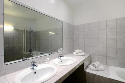 Appartement - 100 m² - 5 pièces