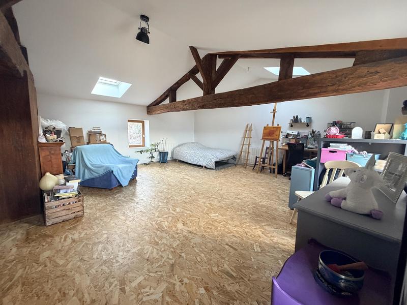 Maison - 136 m² - 2 pièces