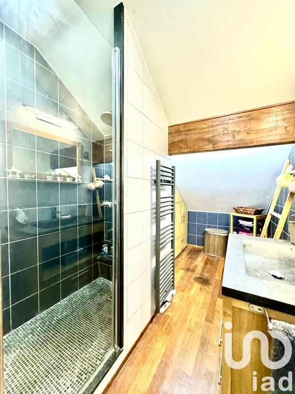 Maison - 140 m² - 8 pièces