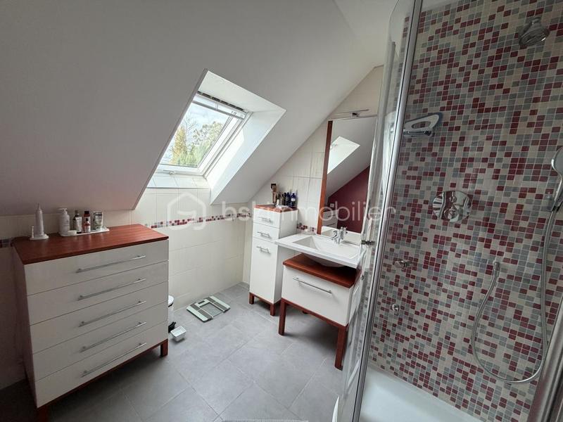 Maison traditionnelle - 149 m² - 6 pièces