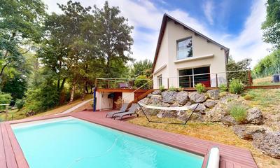 Maison contemporaine - 222 m² - 8 pièces