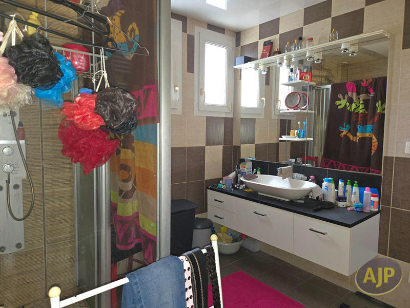 Maison - 136 m² - 7 pièces