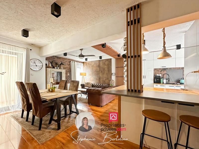 Maison - 163 m² - 6 pièces