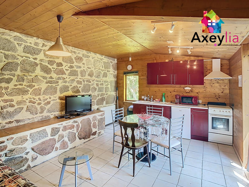 Maison - 257 m² - 7 pièces