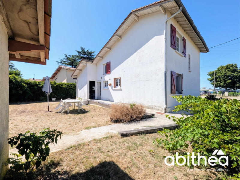 Maison - 104 m² - 6 pièces