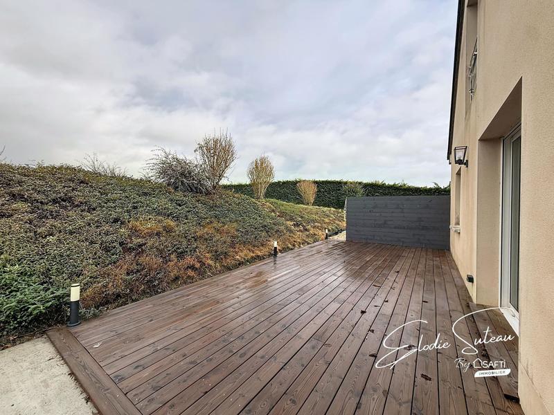 Maison - 145 m² - 6 pièces