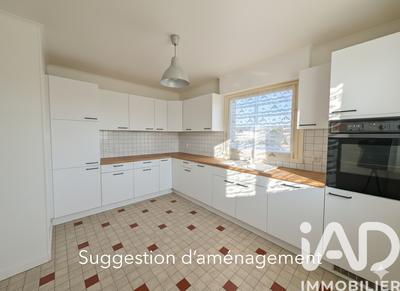 Maison - 95 m² - 4 pièces