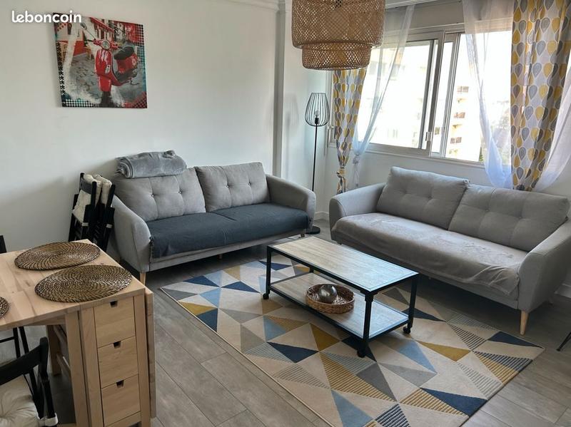 Appartement - 90 m² - 6 pièces