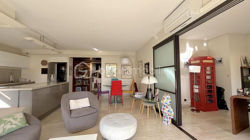 Appartement - 80 m² - 4 pièces