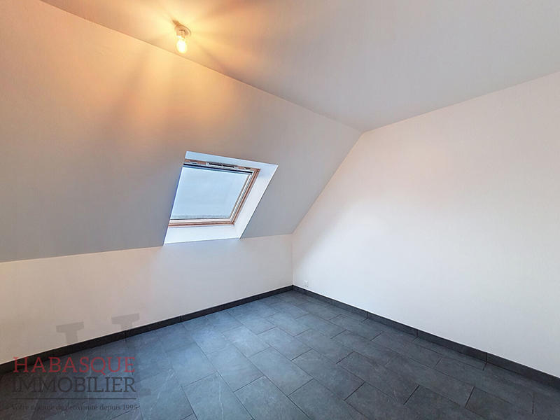 Maison - 106 m² - 6 pièces