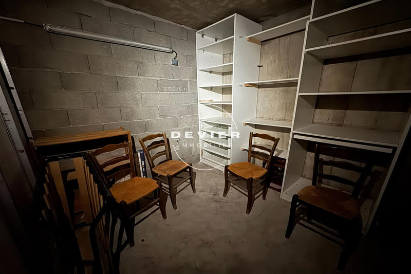 Parking / Garage - 25 m²