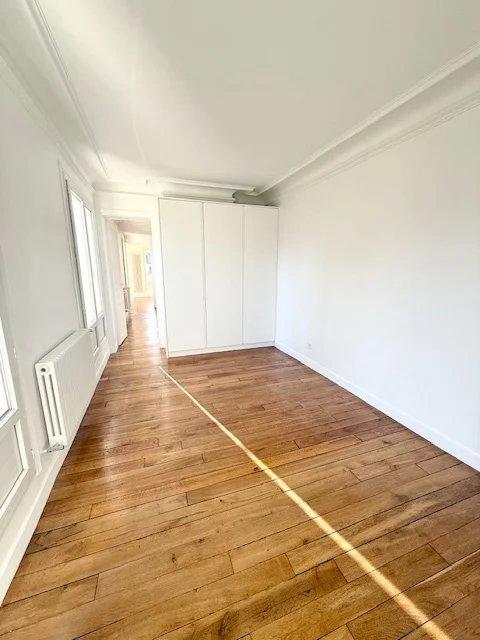 Appartement - 104 m² - 5 pièces