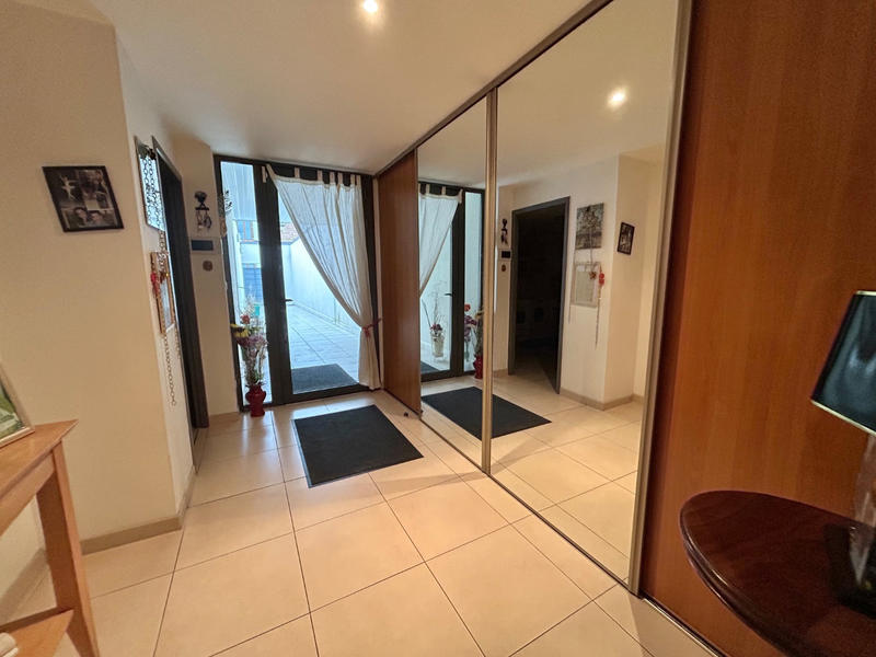 Maison - 315 m² - 6 pièces